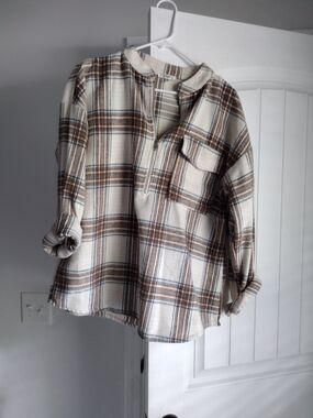 JODIFL Plaid Half-Zip Top in Cream, Brown and Navy